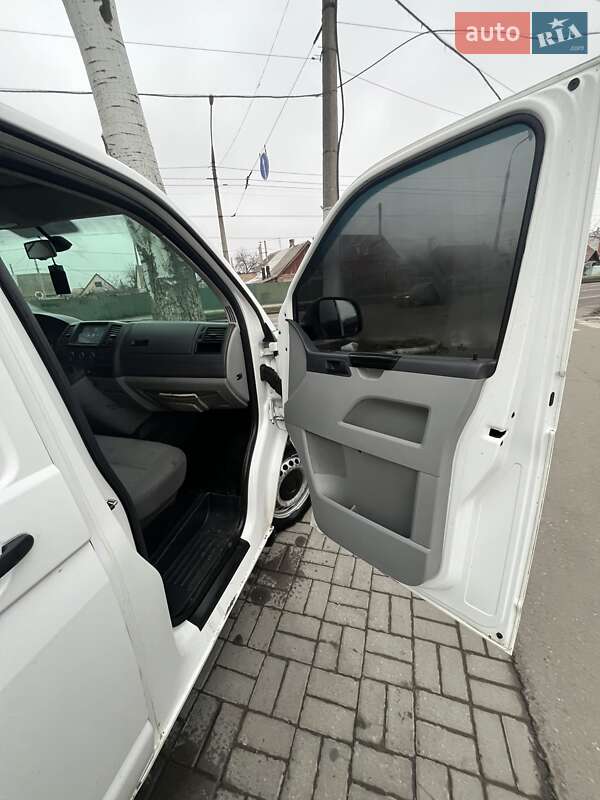 Вантажний фургон Volkswagen Transporter 2013 в Запоріжжі