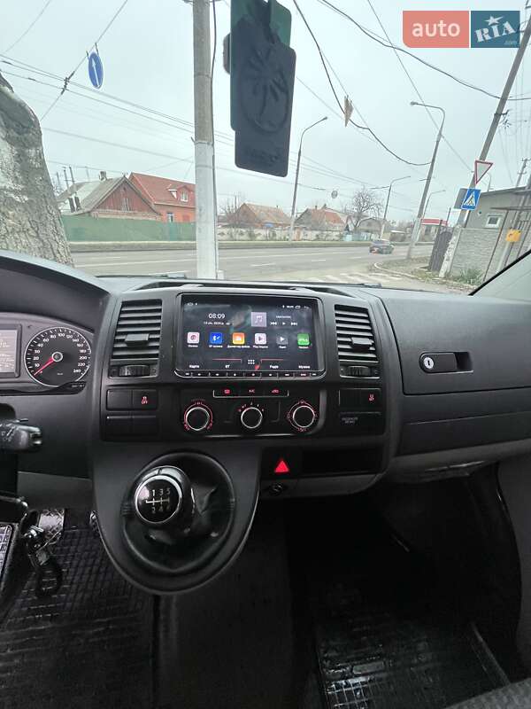 Вантажний фургон Volkswagen Transporter 2013 в Запоріжжі
