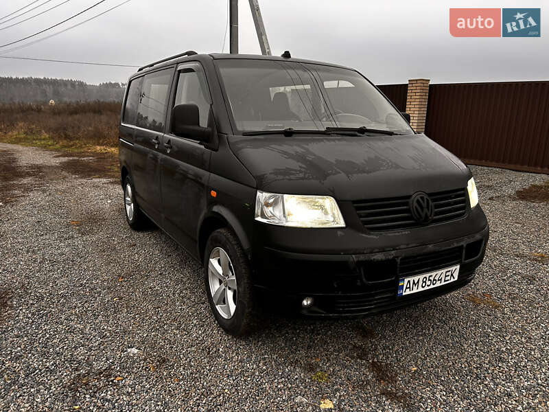 Минивэн Volkswagen Transporter 2007 в Михайловке-Рубежовке