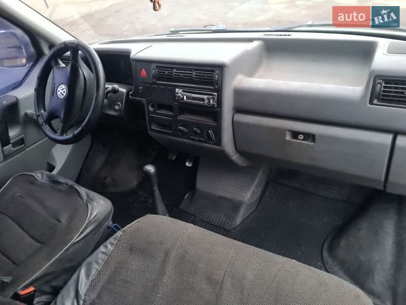 Минивэн Volkswagen Transporter 2000 в Черкассах