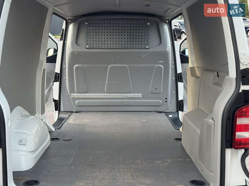 Грузовой фургон Volkswagen Transporter 2018 в Ровно