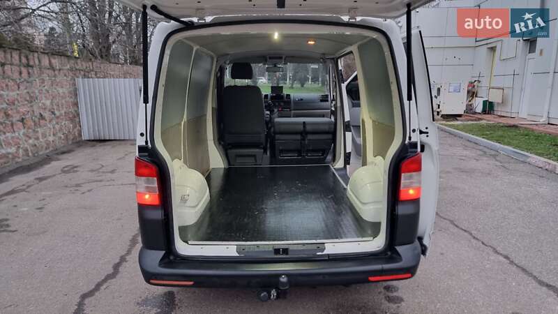 Грузовой фургон Volkswagen Transporter 2014 в Кропивницком
