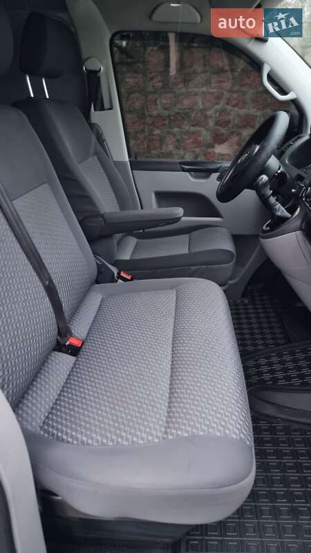 Грузовой фургон Volkswagen Transporter 2014 в Кропивницком