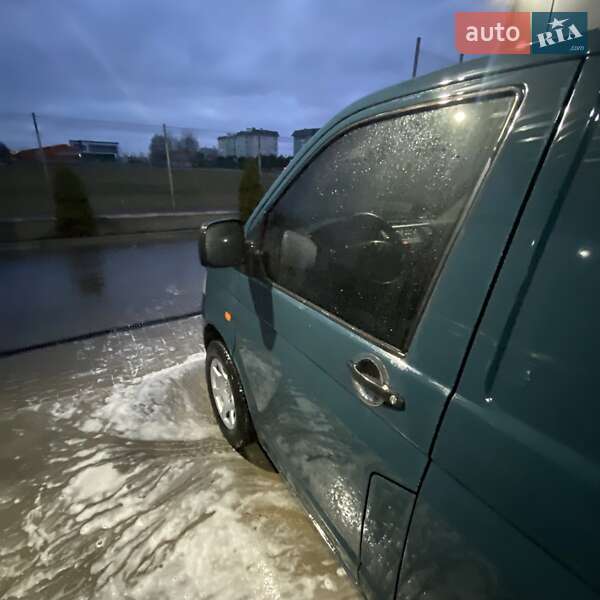 Volkswagen Transporter 2005