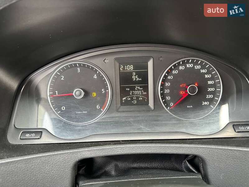 Мінівен Volkswagen Transporter 2014 в Житомирі