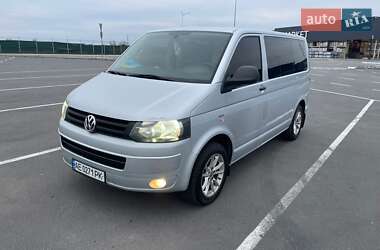 Минивэн Volkswagen Transporter 2012 в Магдалиновке