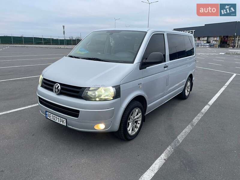 Мінівен Volkswagen Transporter 2012 в Магдалинівці