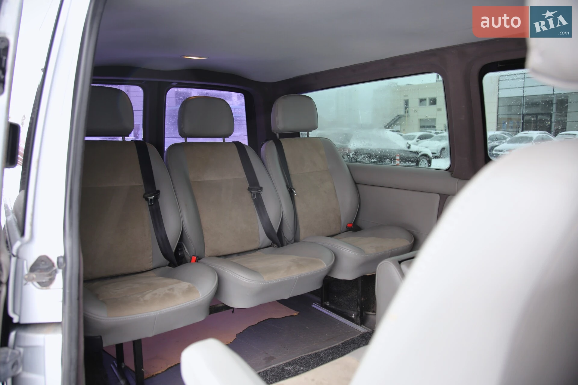 2011 Volkswagen Transporter - мініатюра 12