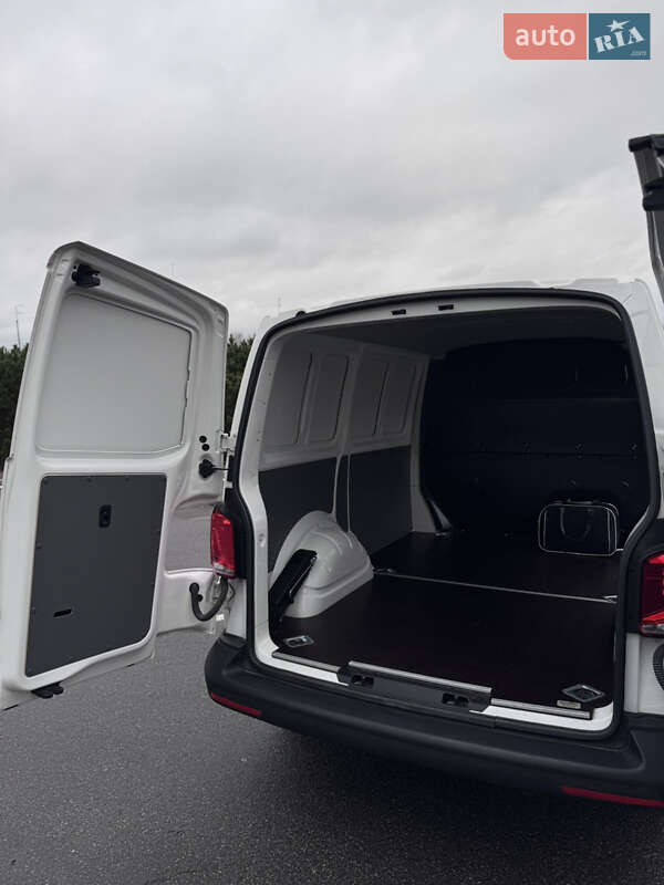 Вантажний фургон Volkswagen Transporter 2023 в Києві фото 25 Вантажний фургон Volkswagen Transporter 2023 в Києві