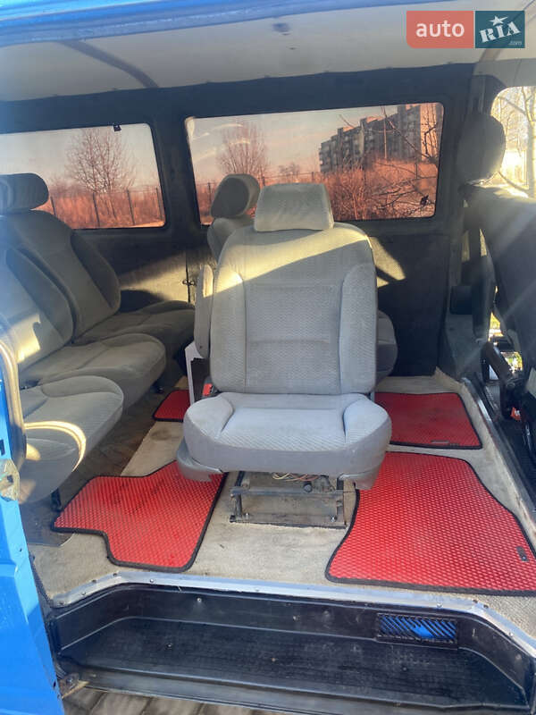 Минивэн Volkswagen Transporter 1995 в Стебнику