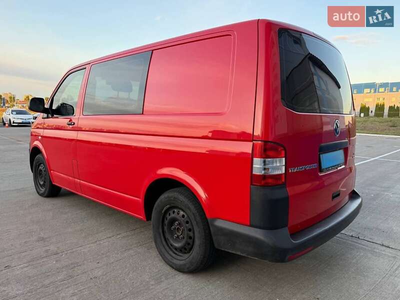 Минивэн Volkswagen Transporter 2014 в Киеве