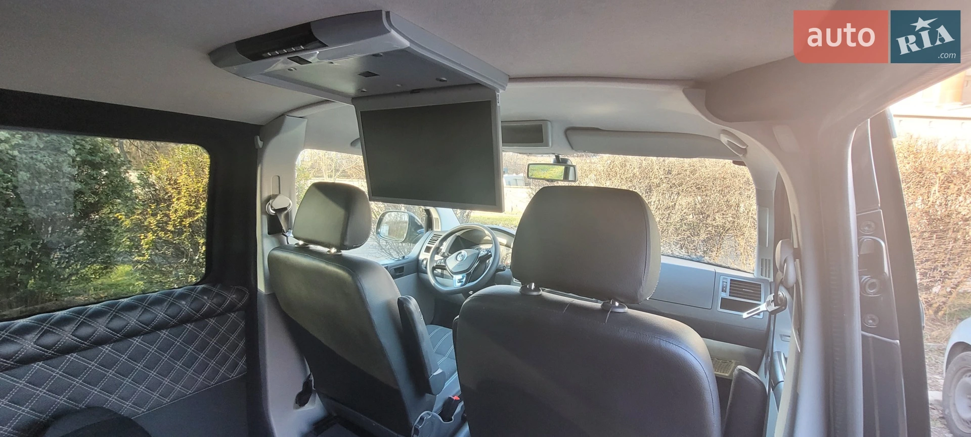 2015 Volkswagen Transporter - мініатюра 38