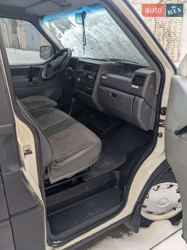 Минивэн Volkswagen Transporter 1993 в Виннице