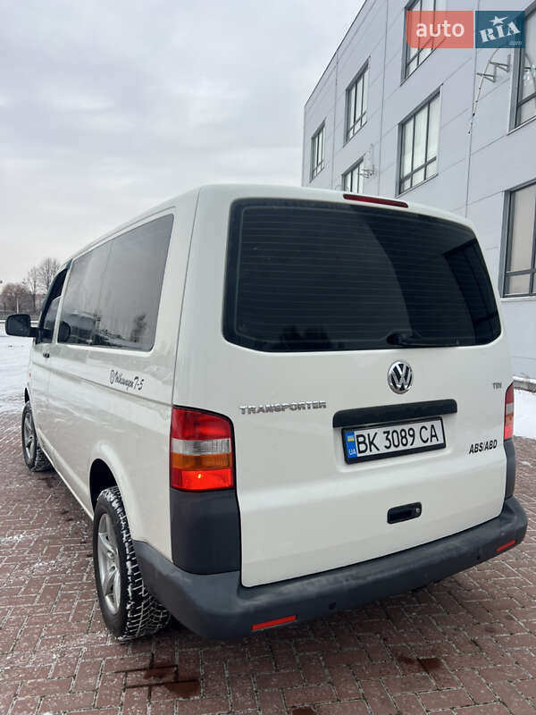 Минивэн Volkswagen Transporter 2007 в Ровно