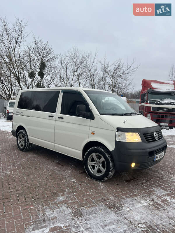 Минивэн Volkswagen Transporter 2007 в Ровно