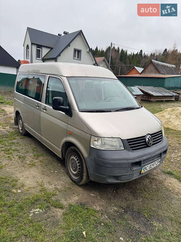Минивэн Volkswagen Transporter 2005 в Турке