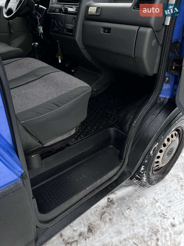 Мінівен Volkswagen Transporter 1997 в Рівному фото 27 Мінівен Volkswagen Transporter 1997 в Рівному
