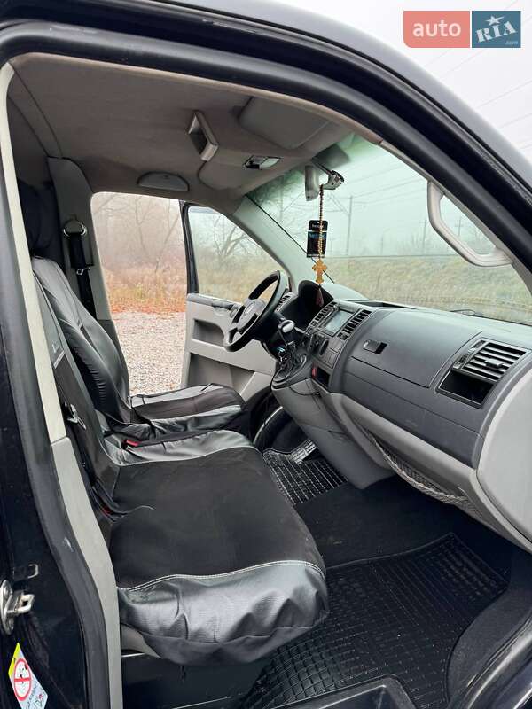 Мінівен Volkswagen Transporter 2009 в Хмельницькому