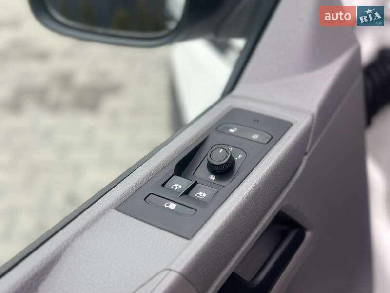 Грузовой фургон Volkswagen Transporter 2020 в Дубно