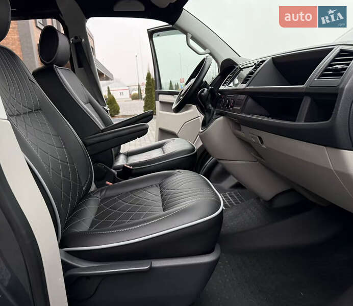 Минивэн Volkswagen Transporter 2018 в Черновцах