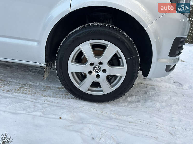 Мінівен Volkswagen Transporter 2015 в Києві