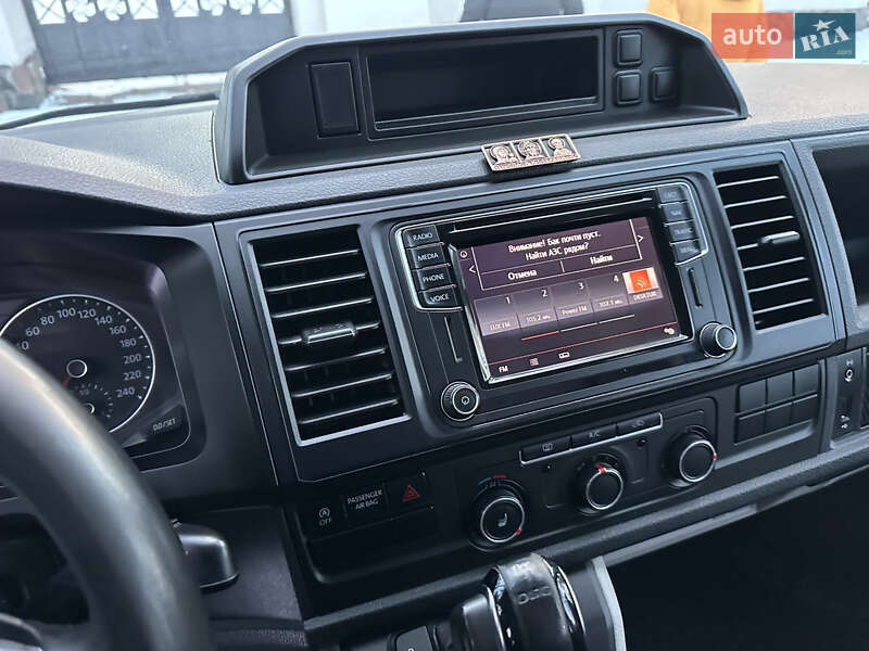Мінівен Volkswagen Transporter 2015 в Києві