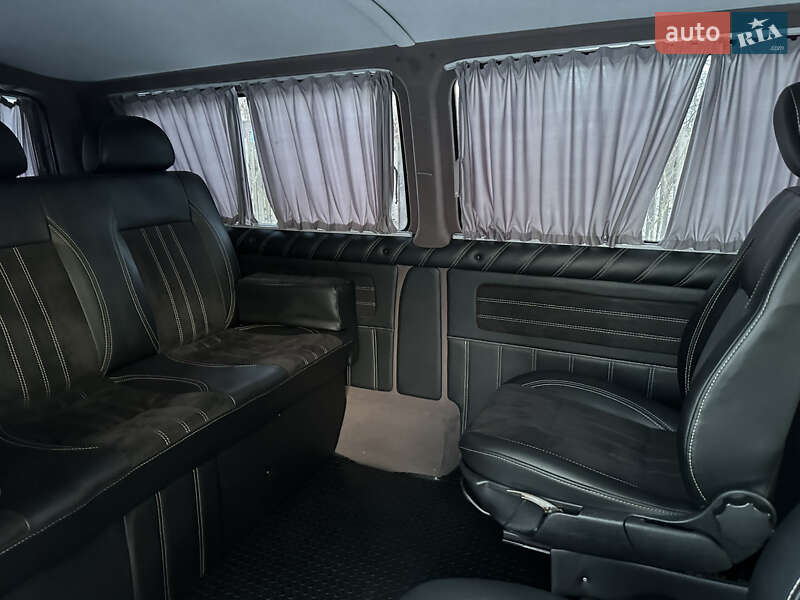 Мінівен Volkswagen Transporter 2015 в Києві