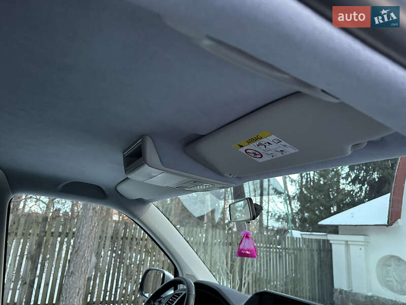 Мінівен Volkswagen Transporter 2015 в Києві