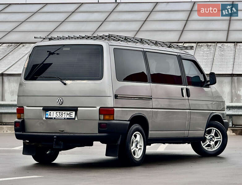 Грузопассажирский фургон Volkswagen Transporter 2000 в Киеве