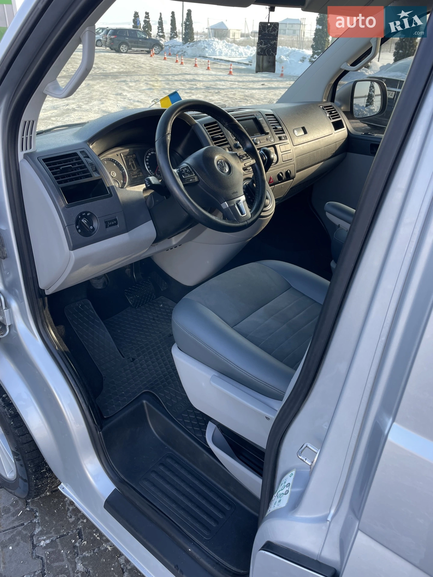 2015 Volkswagen Transporter - мініатюра 14