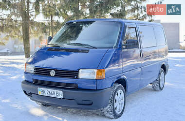 Минивэн Volkswagen Transporter 2002 в Ровно
