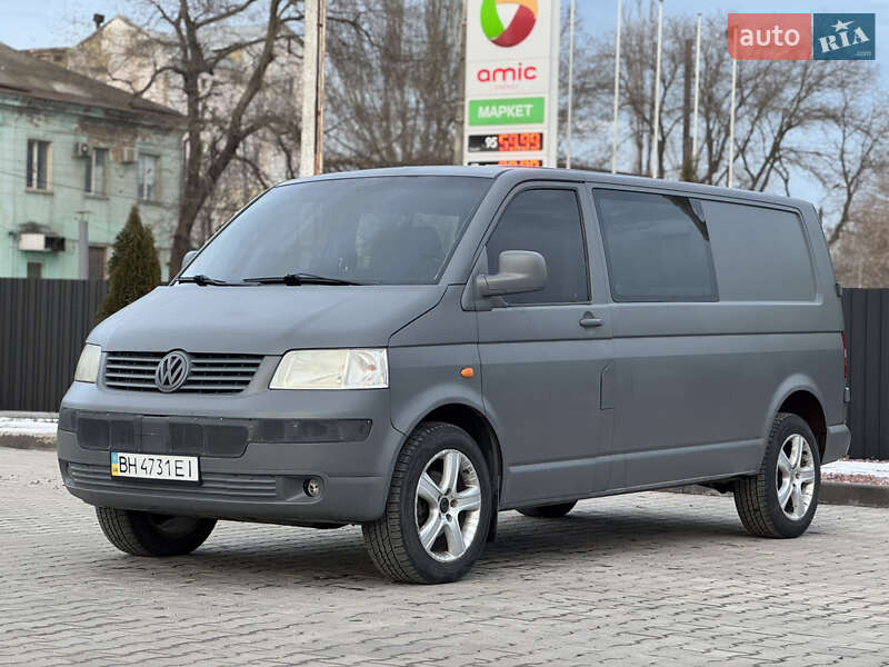 Грузопассажирский фургон Volkswagen Transporter 2006 в Одессе