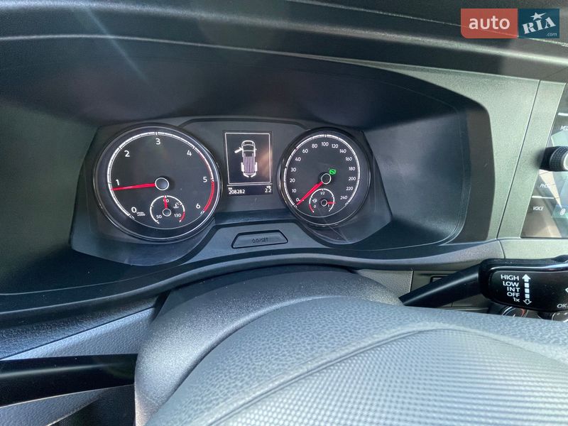 Грузовой фургон Volkswagen Transporter 2021 в Хмельницком