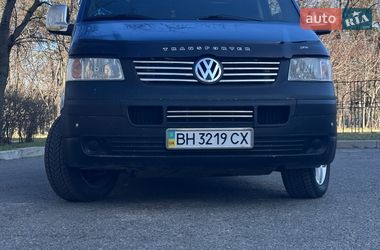 Грузовой фургон Volkswagen Transporter 2006 в Одессе