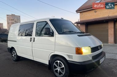 Вантажопасажирський фургон Volkswagen Transporter 2002 в Харкові