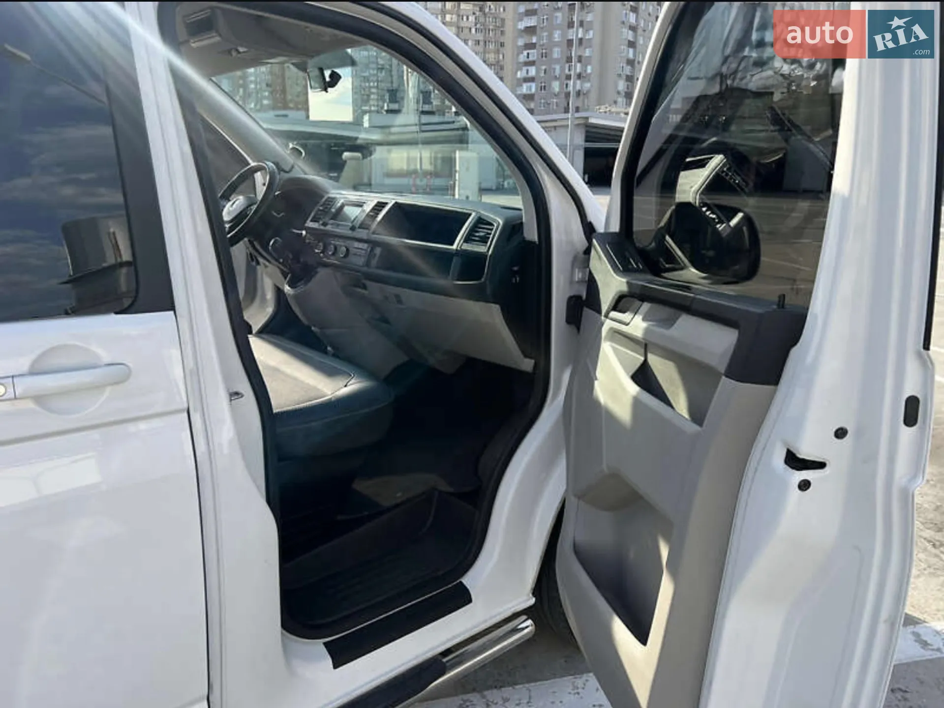 2015 Volkswagen Transporter - мініатюра 12