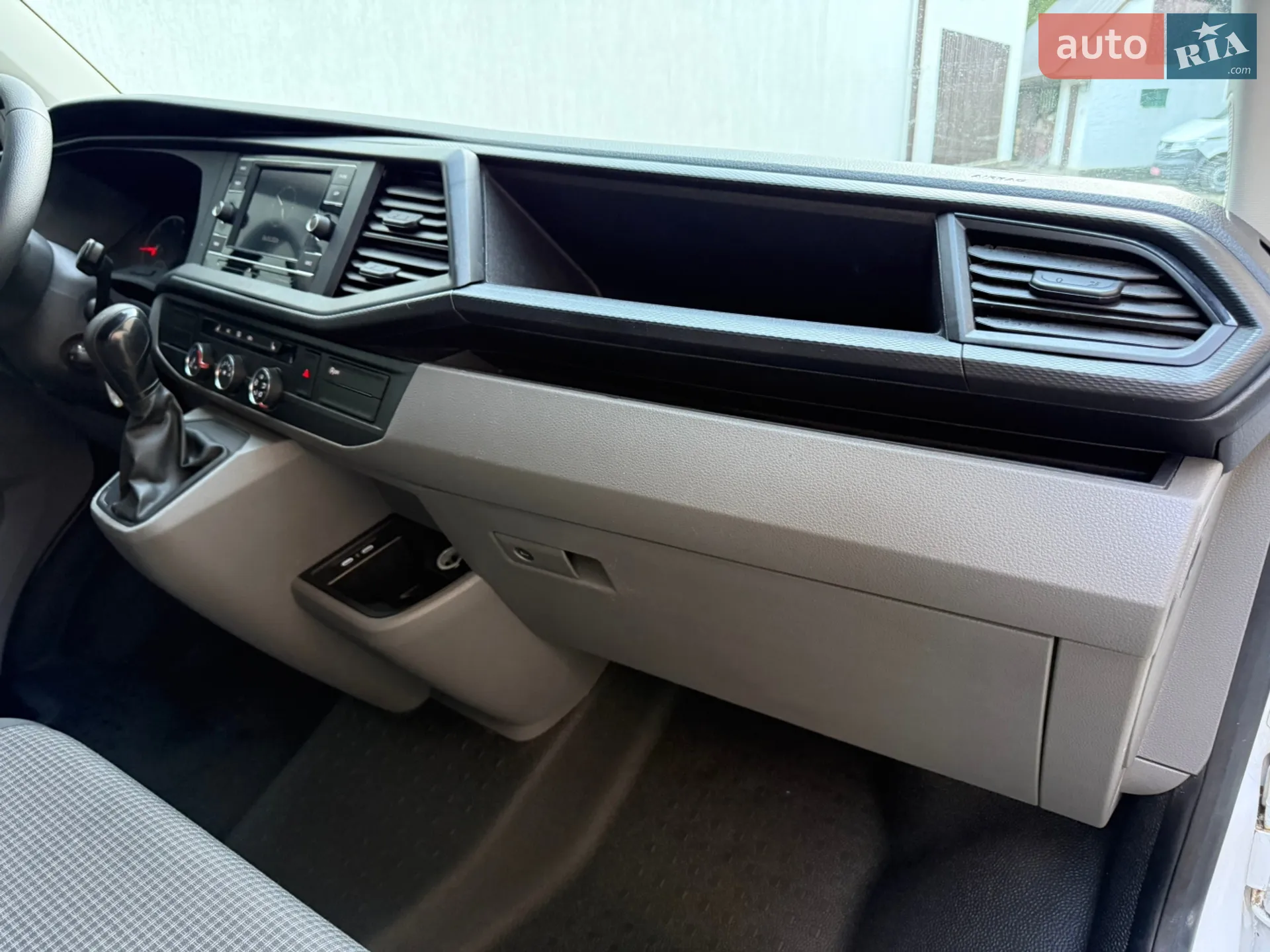 2019 Volkswagen Transporter - мініатюра 24
