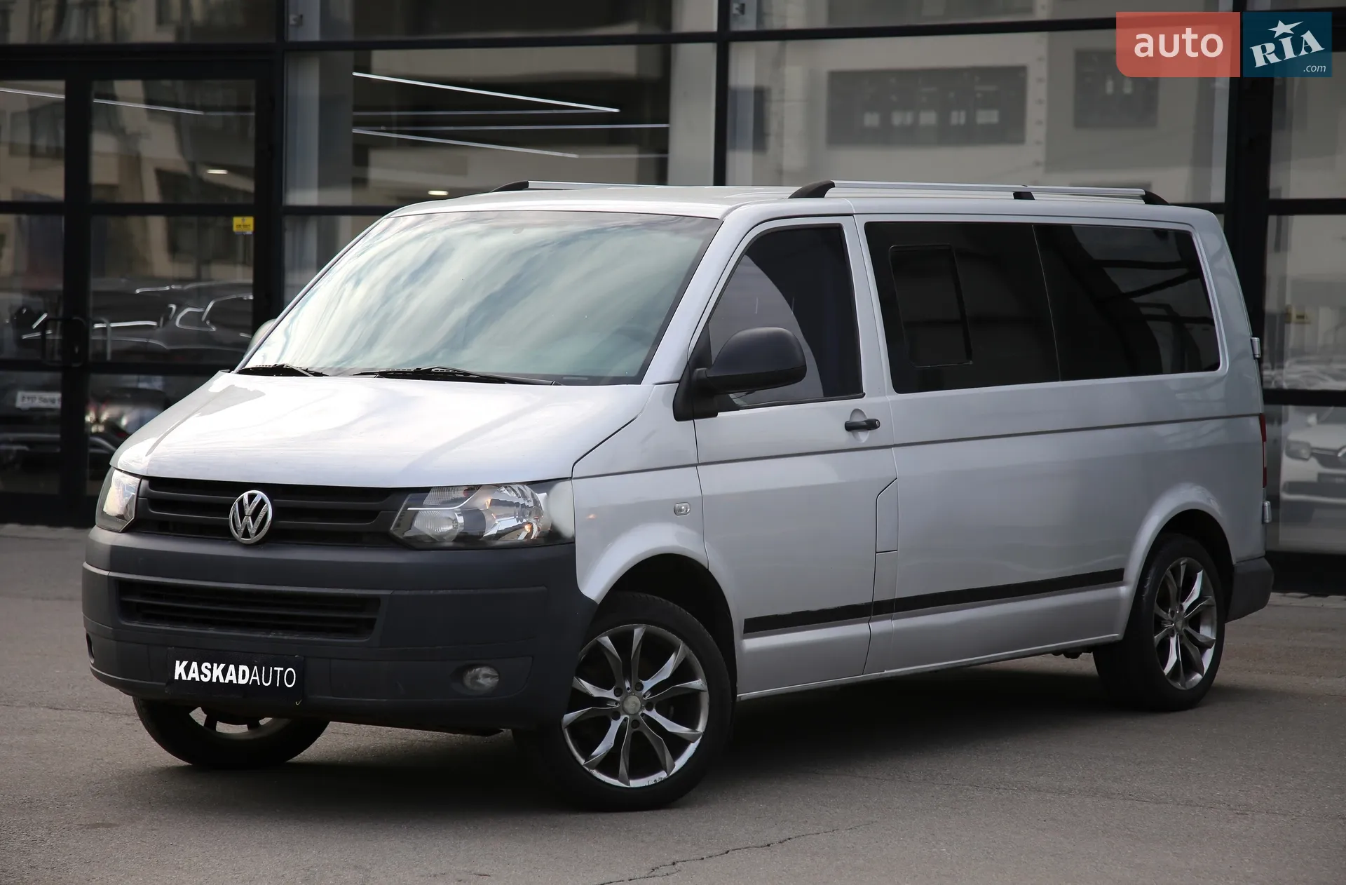 2011 Volkswagen Transporter - фото 1