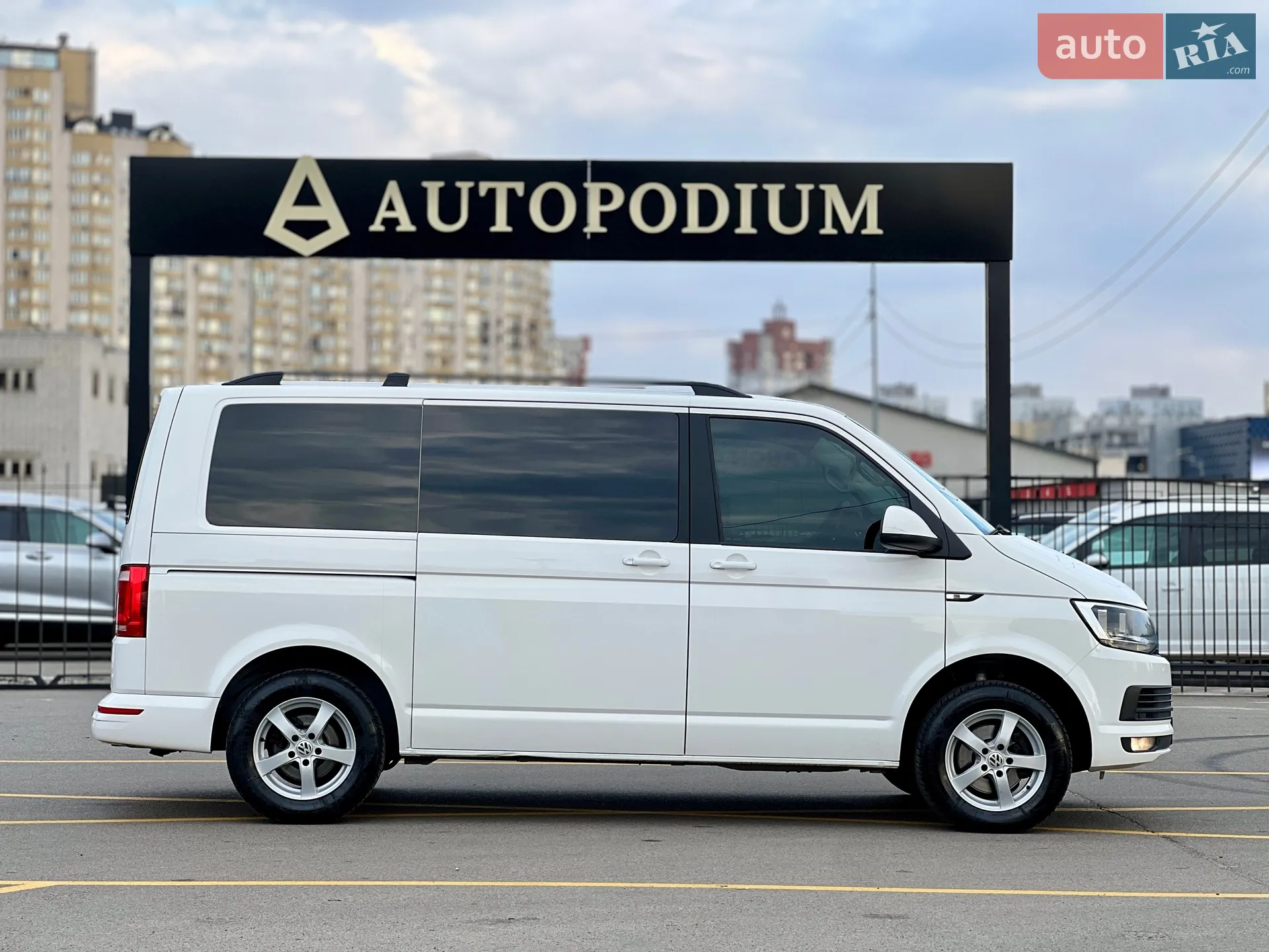2017 Volkswagen Transporter - мініатюра 10