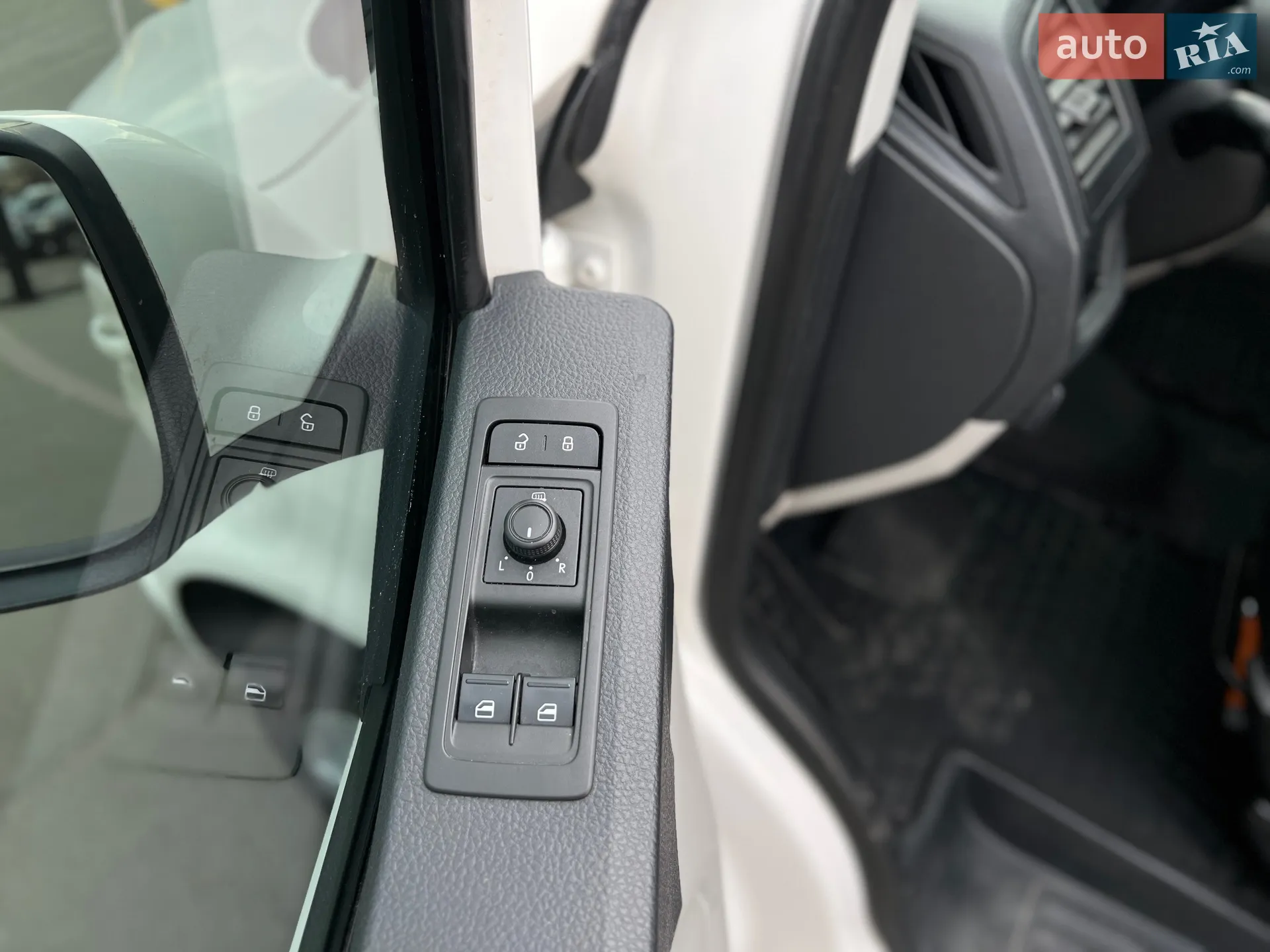 2017 Volkswagen Transporter - мініатюра 14