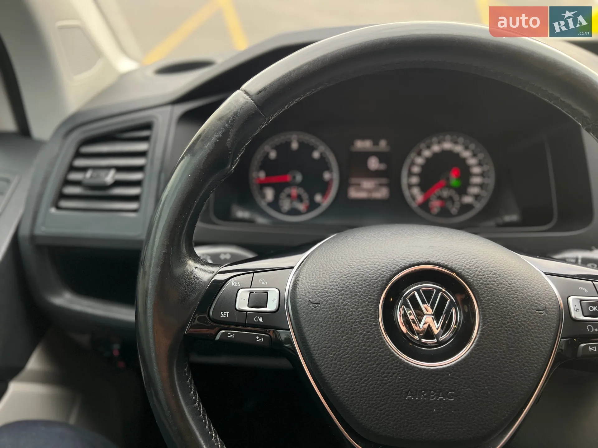 2017 Volkswagen Transporter - мініатюра 31