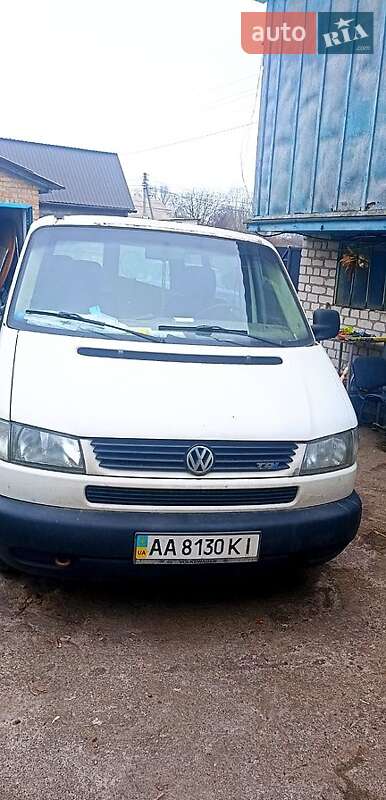 Минивэн Volkswagen Transporter 2002 в Киеве