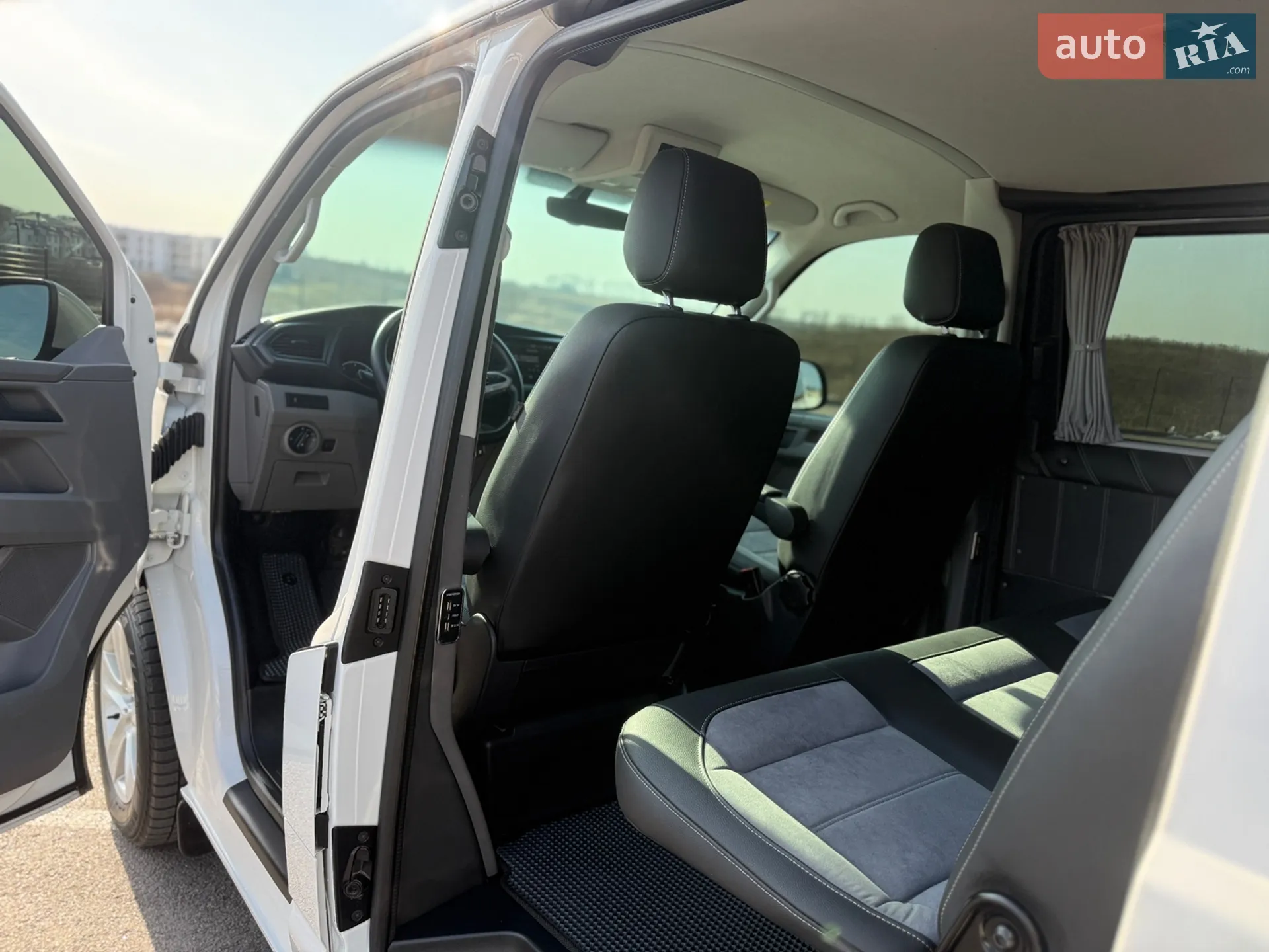 2020 Volkswagen Transporter - мініатюра 25
