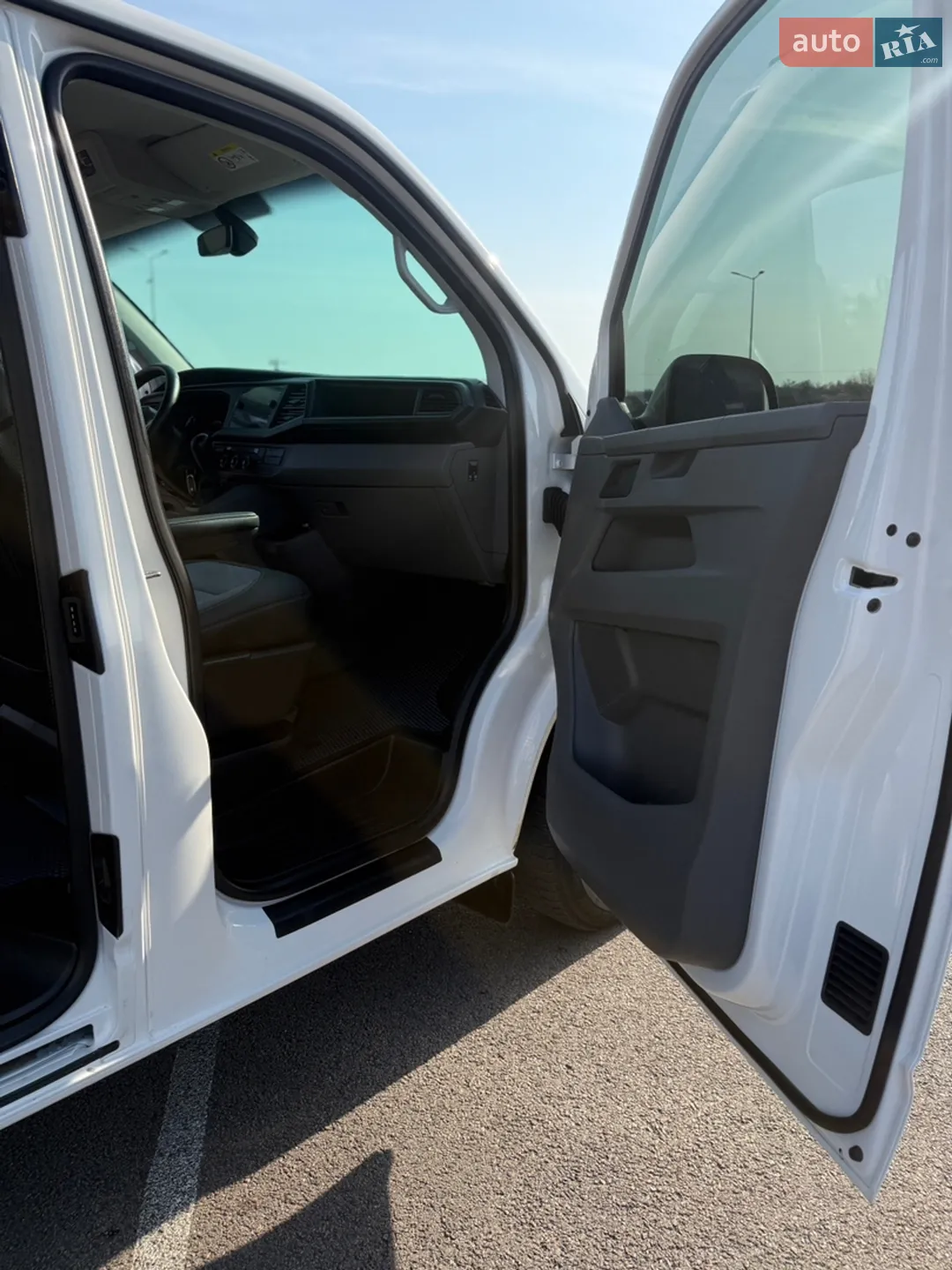 2020 Volkswagen Transporter - мініатюра 28