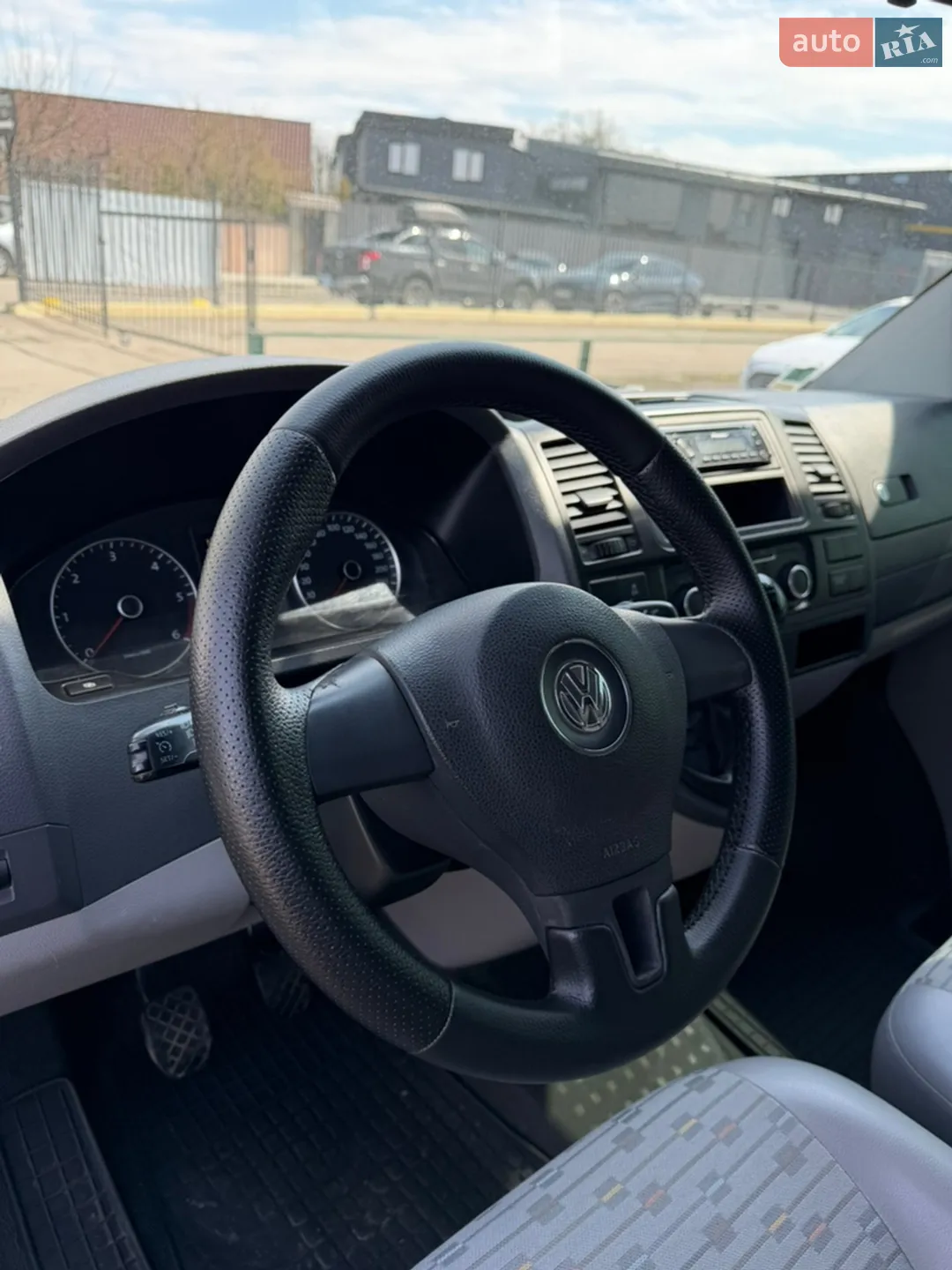 2010 Volkswagen Transporter - мініатюра 12