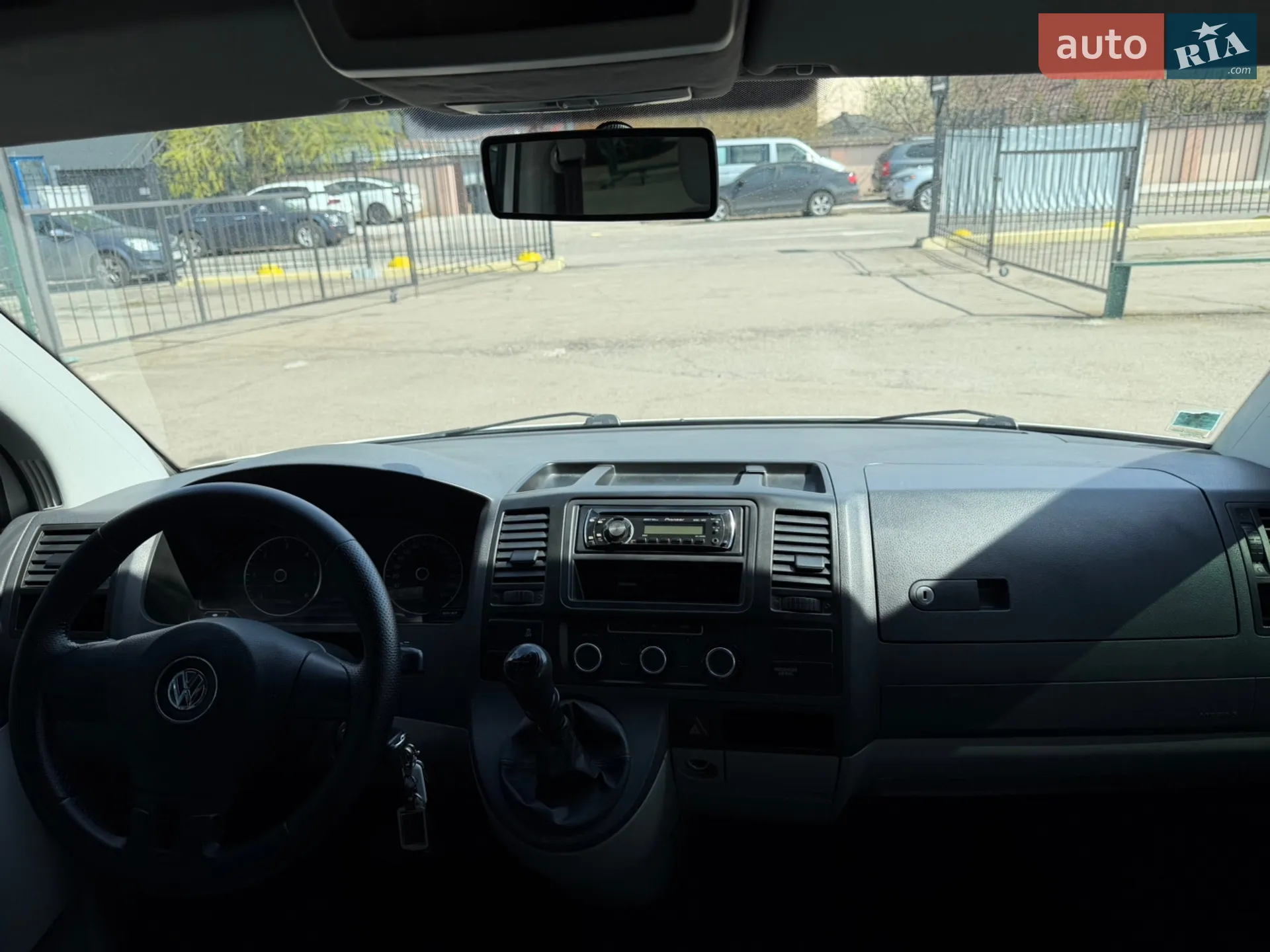 2010 Volkswagen Transporter - мініатюра 26