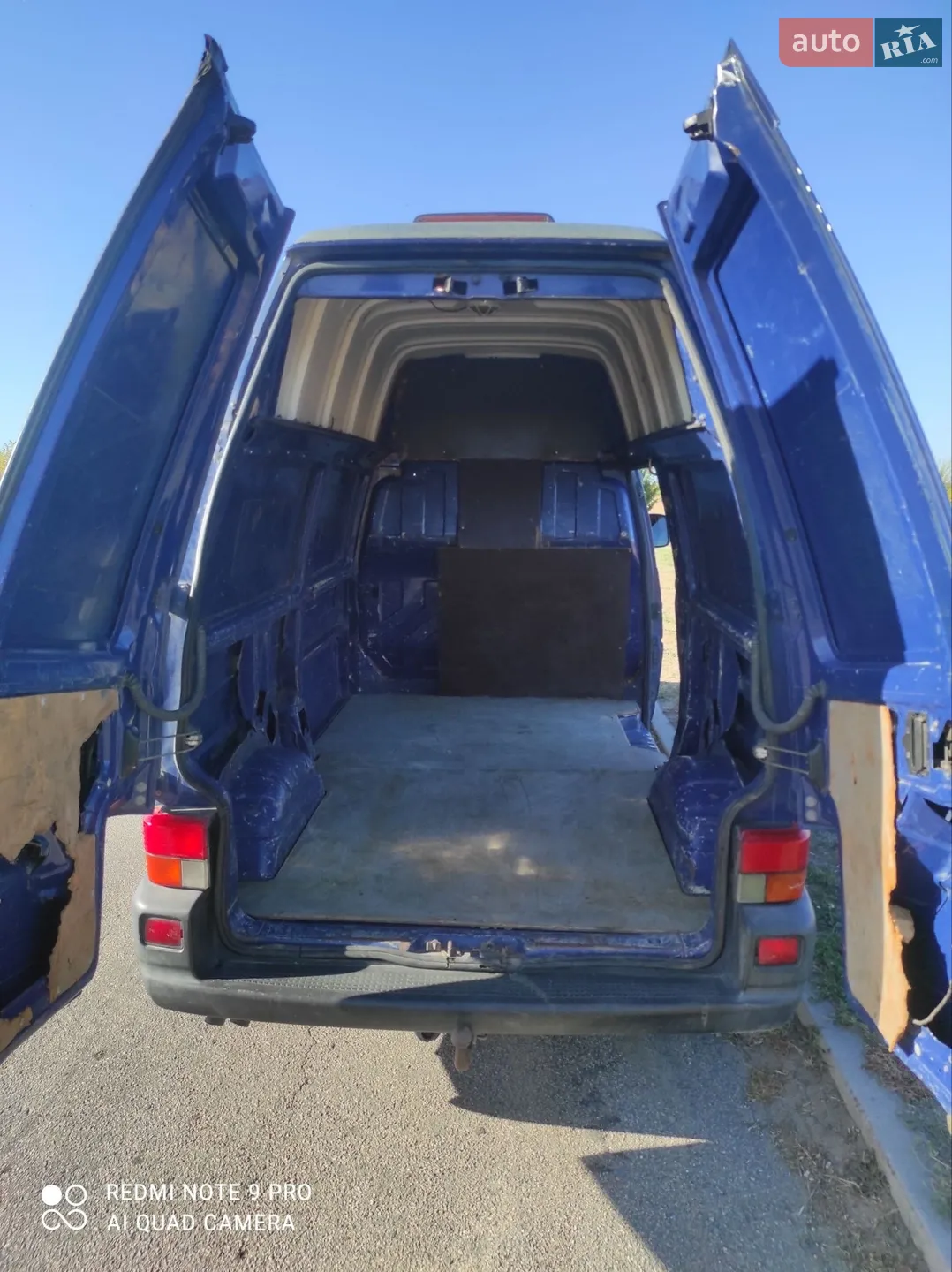 Volkswagen Transporter 2000 VIN WV1ZZZ70Z1H025669 фото оголошення 5 з 5