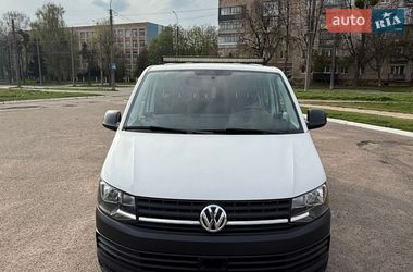 Вантажний фургон Volkswagen Transporter 2016 в Рівному