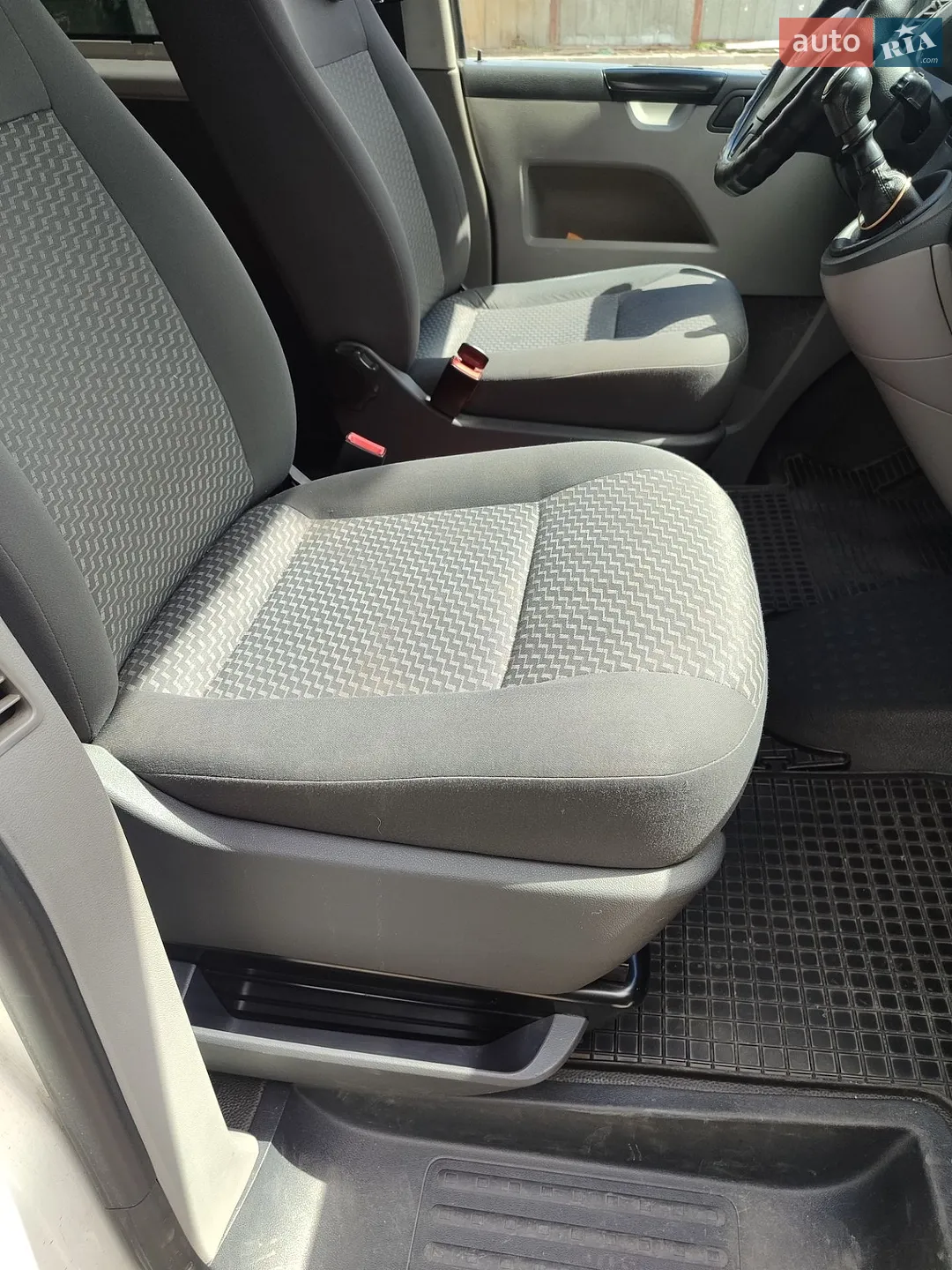 2012 Volkswagen Transporter - мініатюра 42
