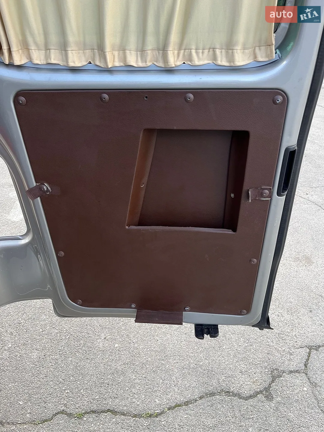 2010 Volkswagen Transporter - мініатюра 24